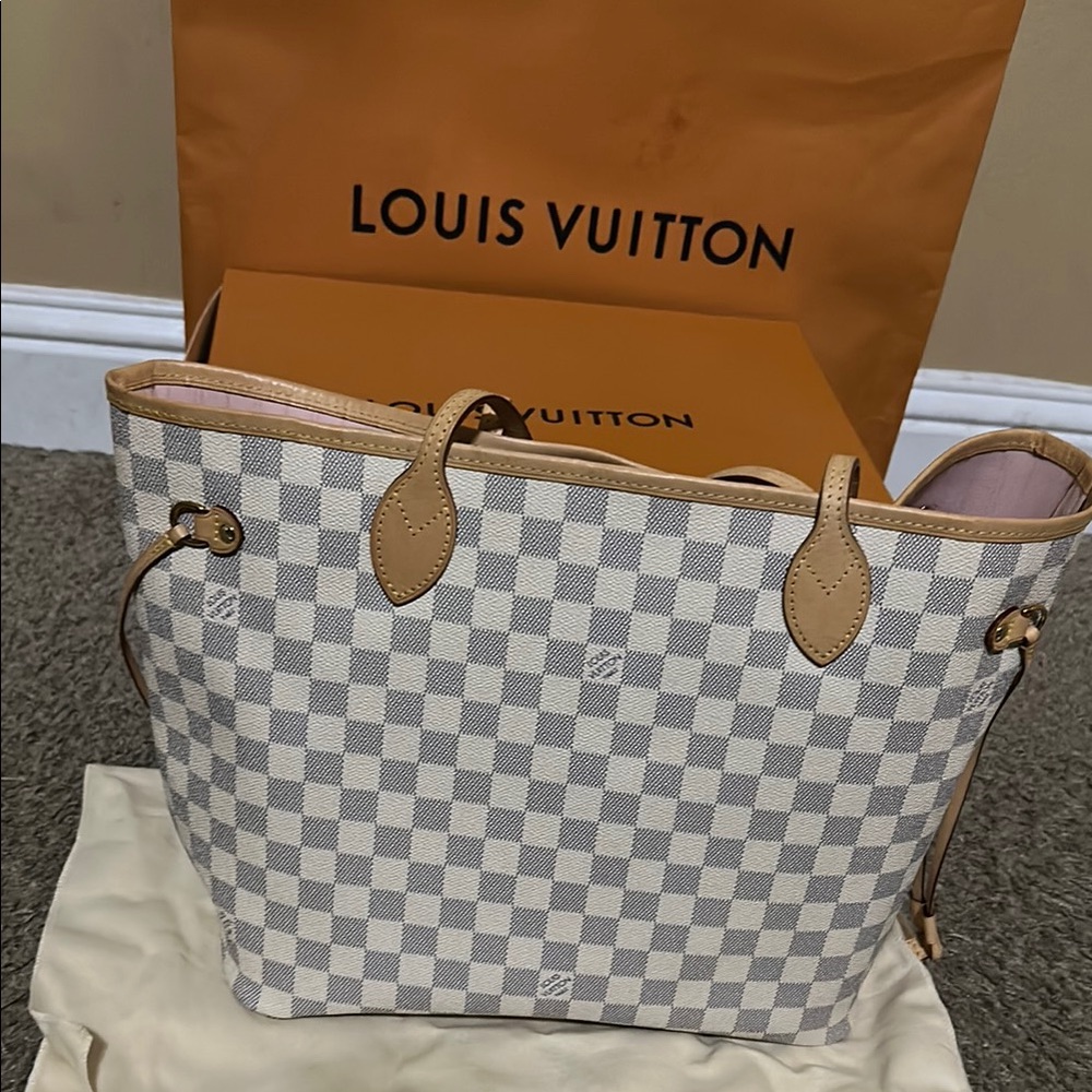 Louis Vuitton Neverfull MM